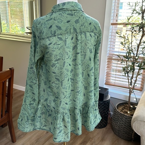 Anthropologie holding horses novelty print button down top SZ 4 - Picture 6 of 14